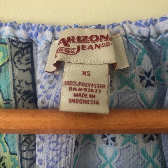 SOLD | Light Weight Sheer Boho Top - Picture 4 of 6